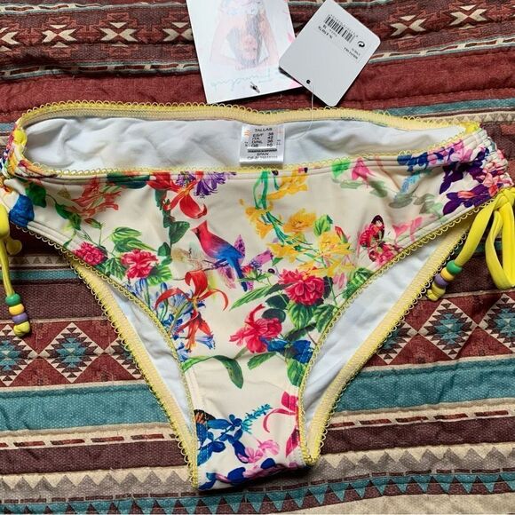 NWT Floral Bikini Bottom size Medium - Picture 2 of 7